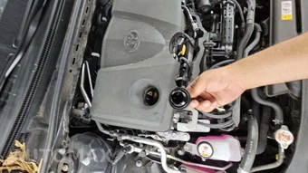 2025 Toyota Camry SE – miniatura 24