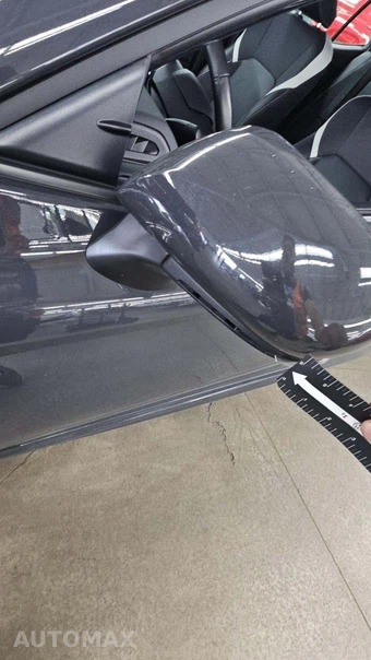 2025 Toyota Camry SE – miniatura 35