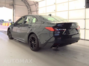 2025 Toyota Camry SE – miniatura 8