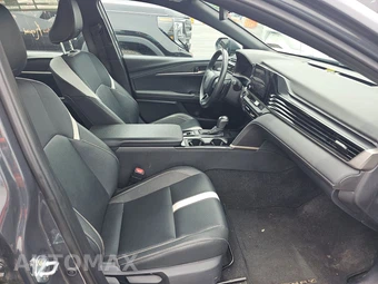2025 Toyota Camry SE – miniatura 14