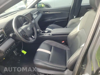 2025 Toyota Camry SE - miniatura 13