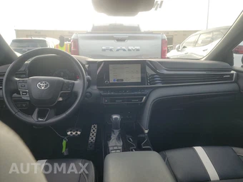 2025 Toyota Camry SE - miniatura 17