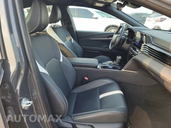 2025 Toyota Camry SE - miniatura 14