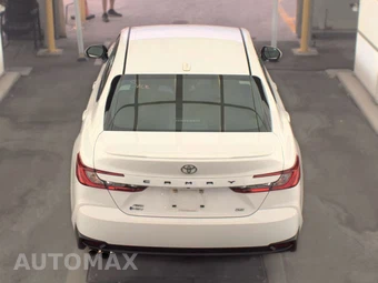 2025 Toyota Camry SE - miniatura 6