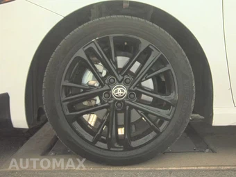 2025 Toyota Camry SE - miniatura 9