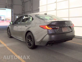 2025 Toyota Camry SE - miniatura 8