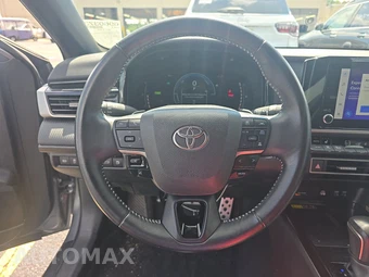 2025 Toyota Camry SE - miniatura 16