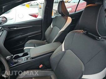 2025 Toyota Camry SE - miniatura 13
