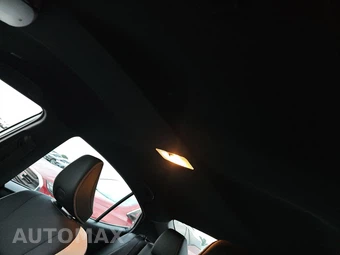 2025 Toyota Camry SE - miniatura 20
