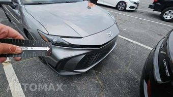 2025 Toyota Camry SE - miniatura 25