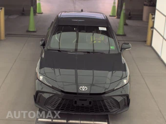 2025 Toyota Camry SE - miniatura 2