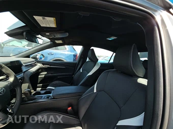 2025 Toyota Camry SE - miniatura 18