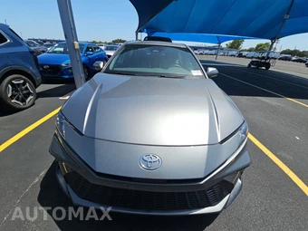2025 Toyota Camry SE - miniatura 2