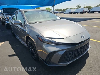 2025 Toyota Camry SE - miniatura 3