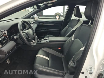2025 Toyota Camry SE – miniatura 13