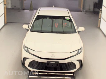 2025 Toyota Camry SE – miniatura 2