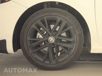 2025 Toyota Camry SE – miniatura 9