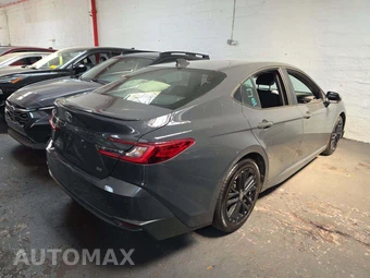 2025 Toyota Camry SE - miniatura 3