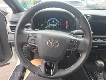 2025 Toyota Camry SE - miniatura 16