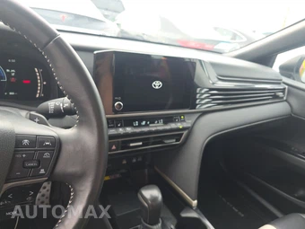 2025 Toyota Camry SE - miniatura 17