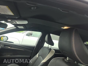 2025 Toyota Camry SE - miniatura 20