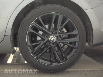 2025 Toyota Camry SE - miniatura 12