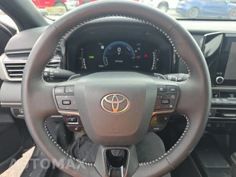 2025 Toyota Camry SE - miniatura 16