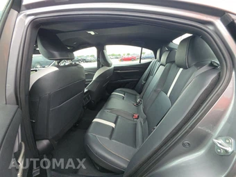 2025 Toyota Camry SE - miniatura 19