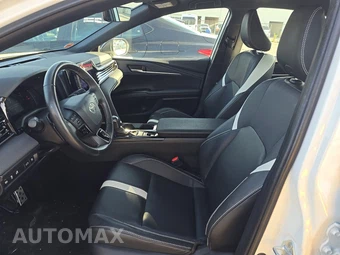 2025 Toyota Camry SE - miniatura 12