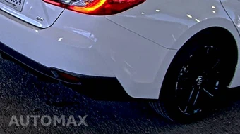 2025 Toyota Camry SE - miniatura 9