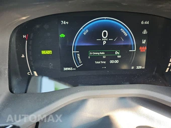 2025 Toyota Camry SE - miniatura 18