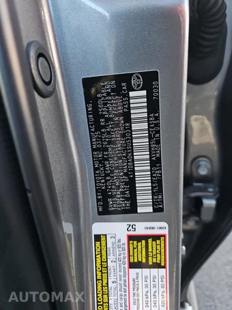 2025 Toyota Camry SE - miniatura 21