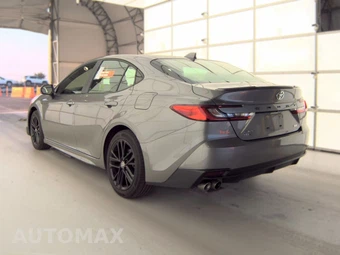 2025 Toyota Camry SE - miniatura 8