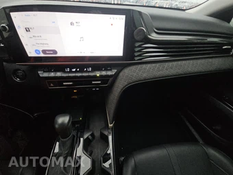 2025 Toyota Camry XLE - miniatura 11