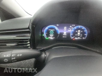 2025 Toyota Camry XLE - miniatura 12