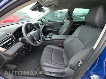2025 Toyota Camry XLE - miniatura 13
