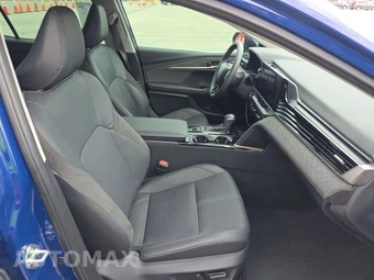 2025 Toyota Camry XLE - miniatura 14