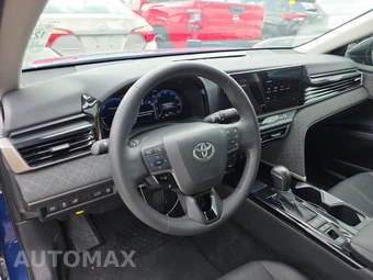 2025 Toyota Camry XLE - miniatura 17