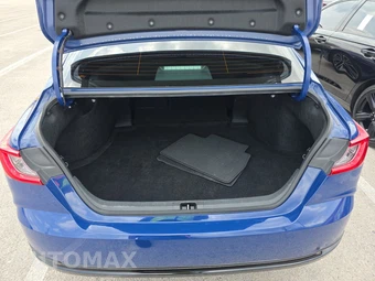 2025 Toyota Camry XLE - miniatura 23