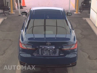 2025 Toyota Camry XLE - miniatura 6