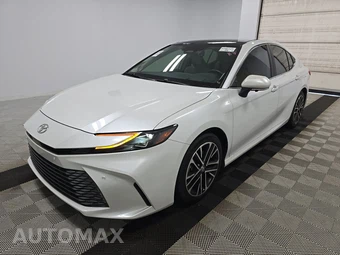 2025 Toyota Camry XLE