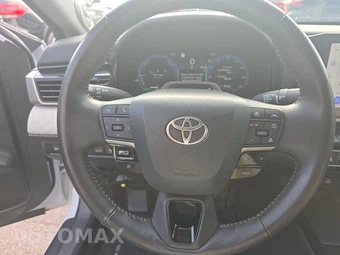 2025 Toyota Camry XLE - miniatura 10