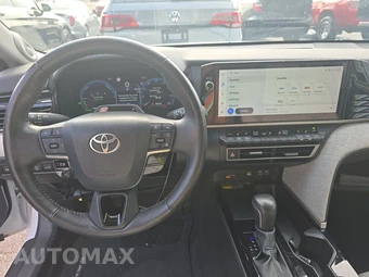 2025 Toyota Camry XLE - miniatura 11