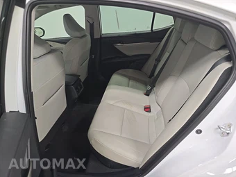 2025 Toyota Camry XLE - miniatura 13