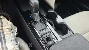 2025 Toyota Camry XLE - miniatura 29