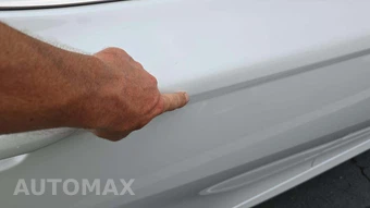 2025 Toyota Camry XLE - miniatura 30