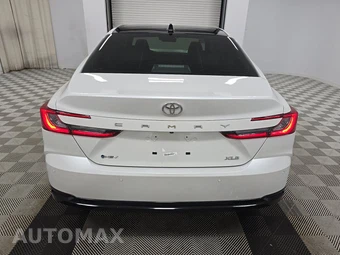 2025 Toyota Camry XLE - miniatura 5