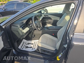 2025 Toyota Camry XLE - miniatura 7