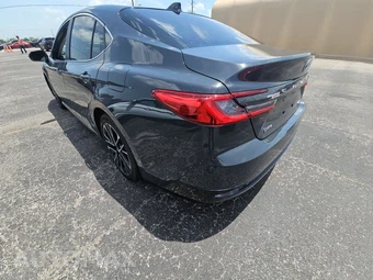 2025 Toyota Camry XLE - miniatura 6