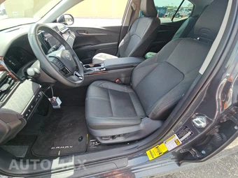 2025 Toyota Camry XLE - miniatura 7